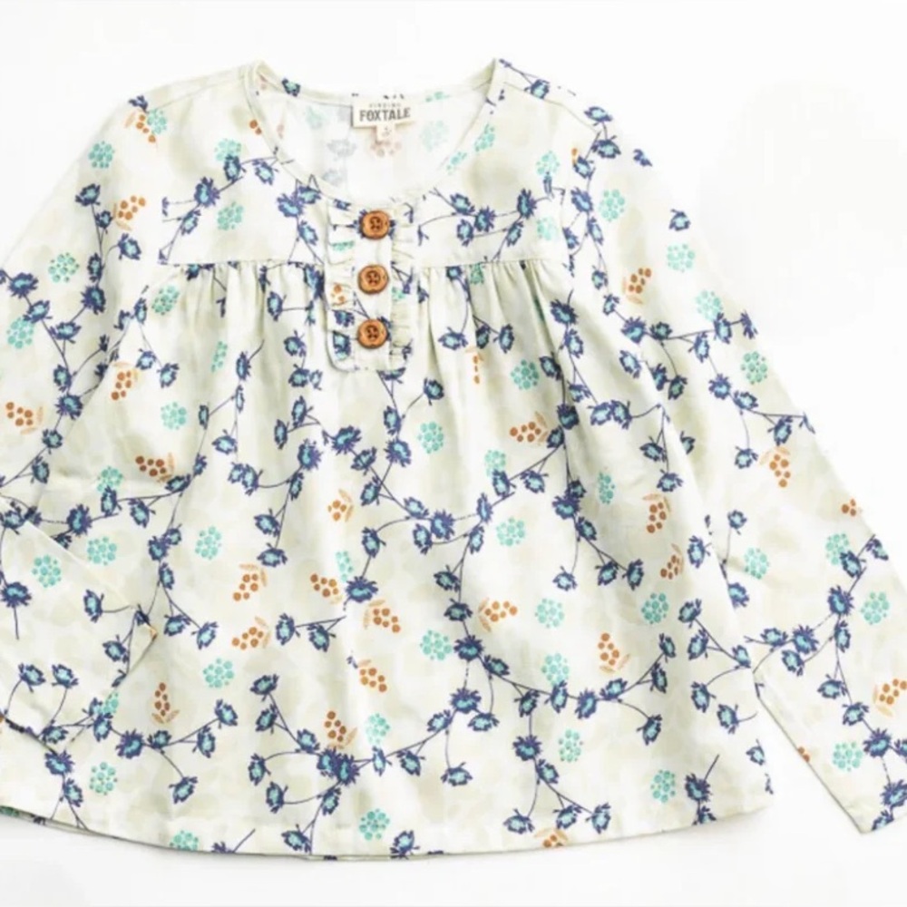 Finding Foxtale folklore top farmer’s daughter sz 6 or 8
